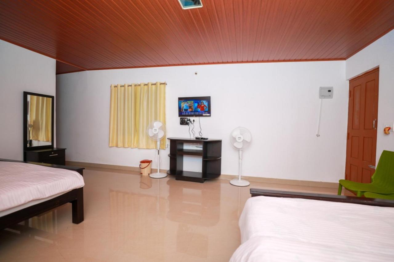 River View Guest House 마디케리 외부 사진